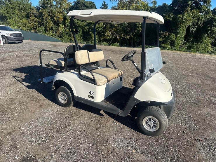 e-z-go-elite-rxv-4-passenger-golf-cart-image-1