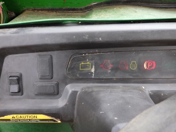 john-deere-gator-image-17