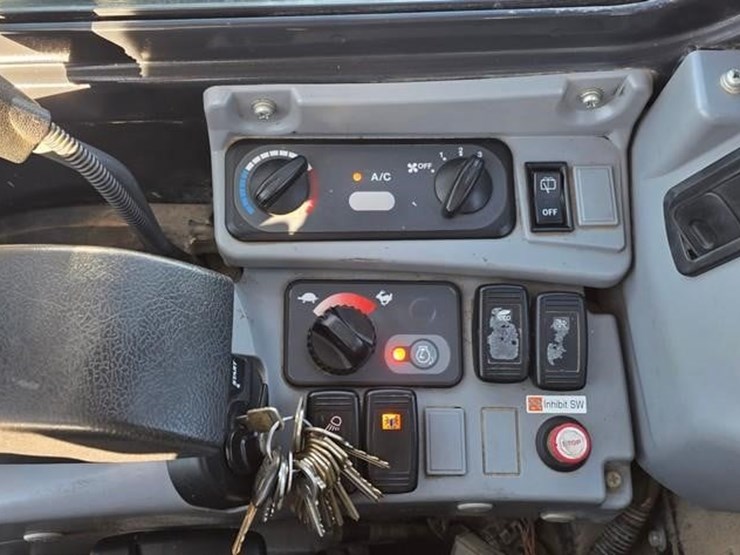 2017-kubota-kx040-4-image-67