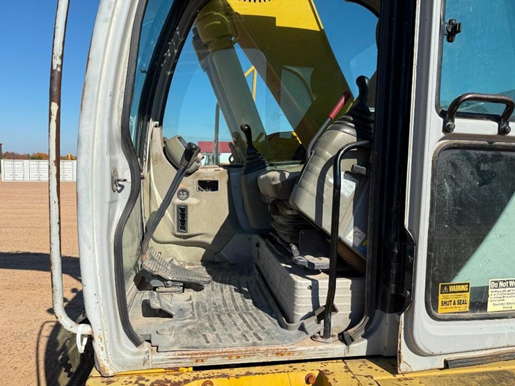kobelco-sk200sr-lc-image-41