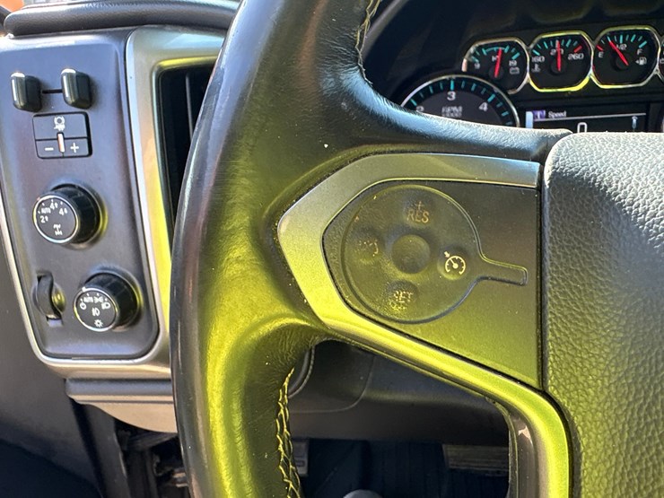 2015-chevrolet-1500-image-51