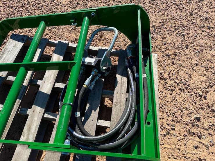 john-deere-8225r-image-10