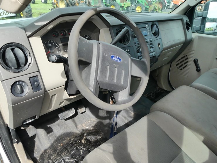 2009-ford-f350-xl-image-14