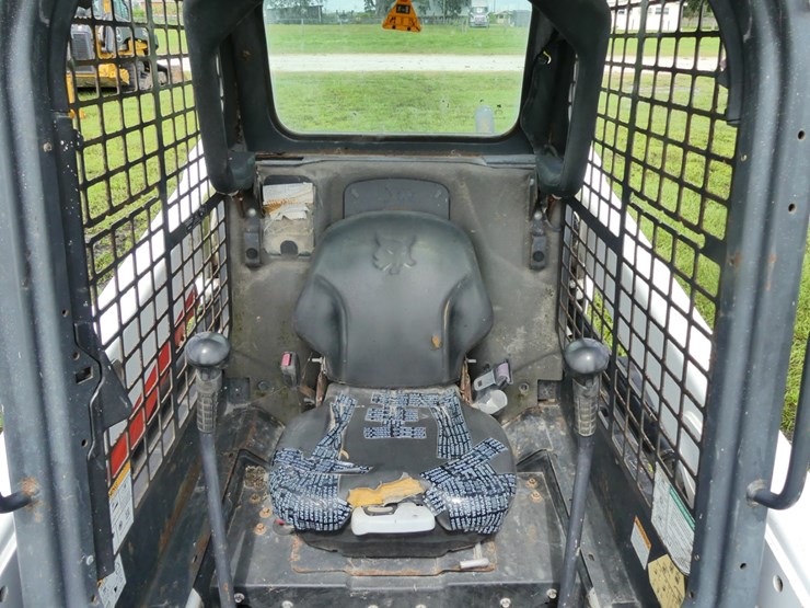 2019-bobcat-t550-image-13