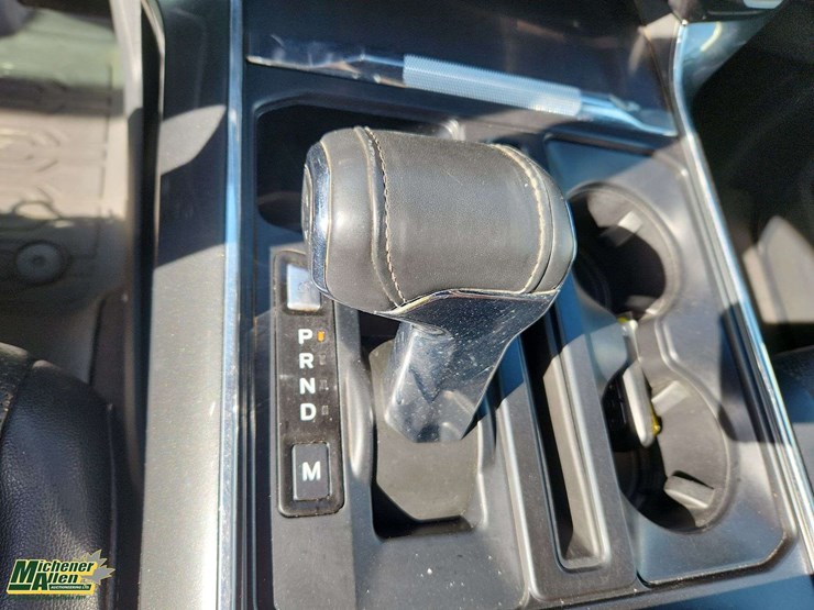 2021-ford-f150-image-21