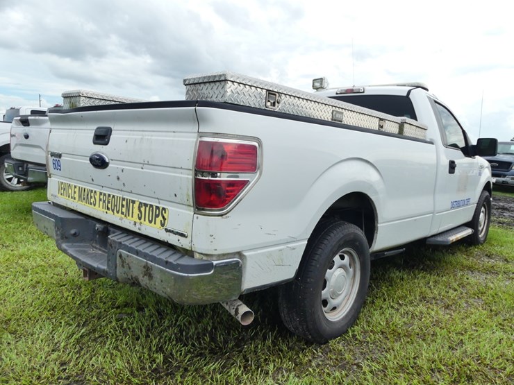 2013-ford-f150-xl-image-3