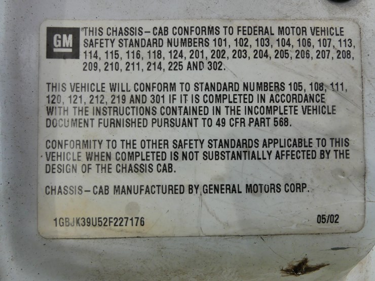2002-chevrolet-3500-image-23
