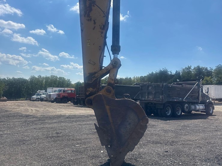 2017-caterpillar-336fl-image-18