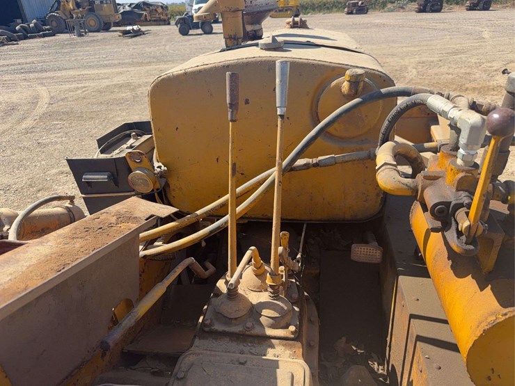 caterpillar-28-image-46