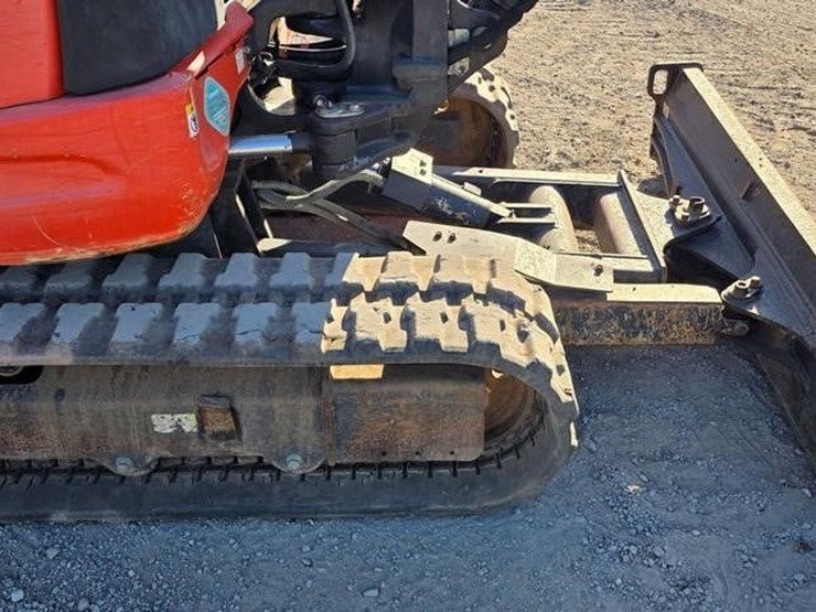 2017-kubota-kx040-4-image-30