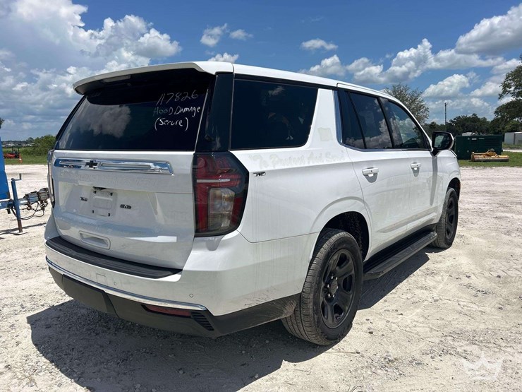 2023-chevrolet-tahoe-image-4
