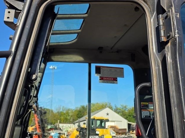2017-kubota-kx040-4-image-59