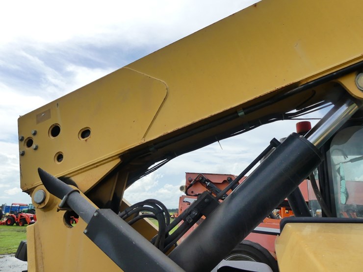 2014-caterpillar-tl943c-image-7