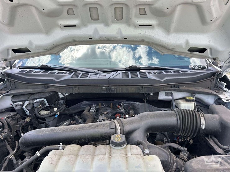 2022-ford-f150-image-8