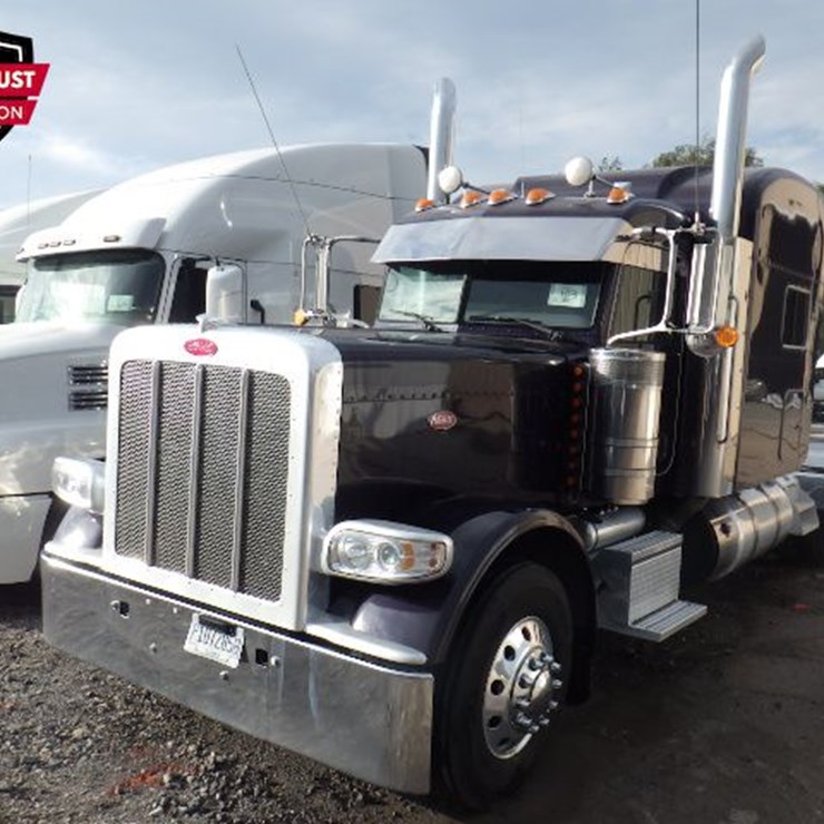 2021 PETERBILT 389