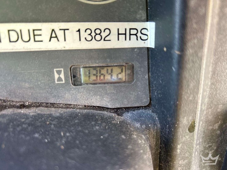 2019-john-deere-hpx615e-4x4-gas-utility-cart-image-6