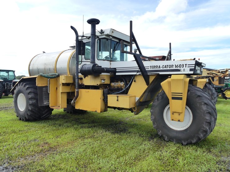1996-caterpillar-3208-image-1