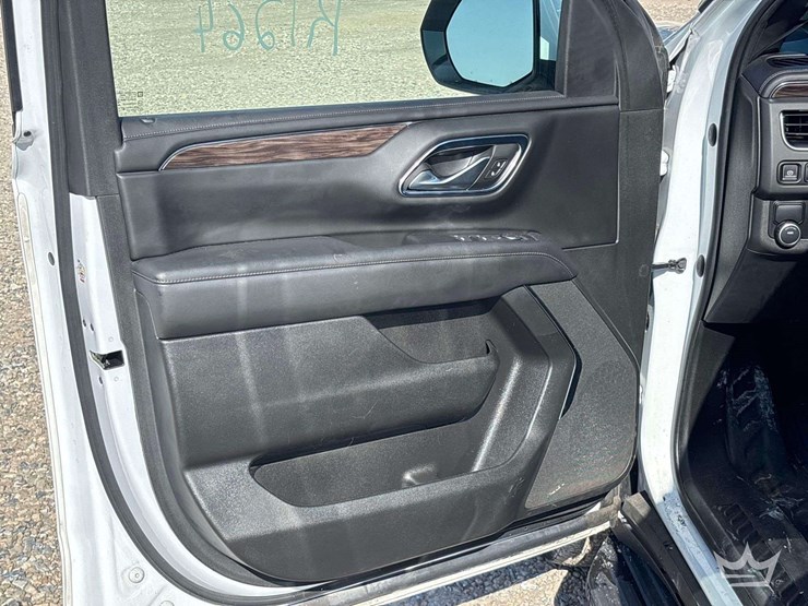 2022-chevrolet-tahoe-image-10