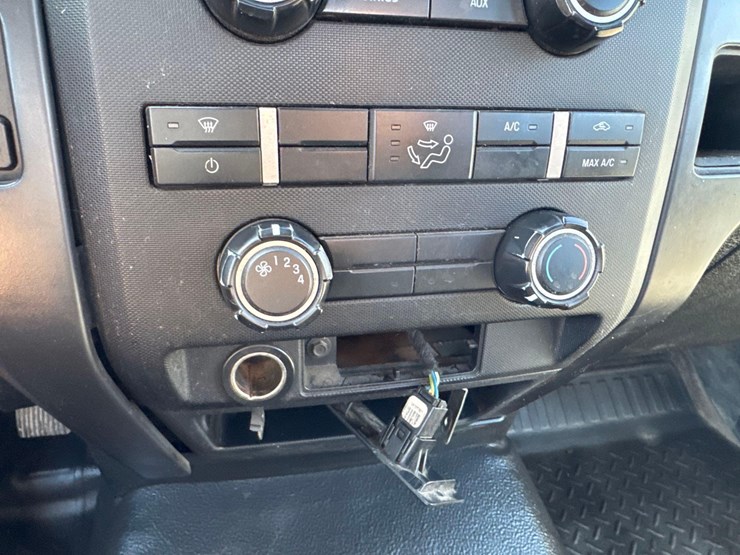 2013-ford-f150-image-21