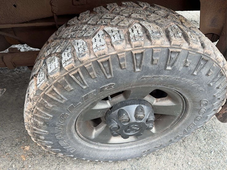 2003-dodge-2500-image-9