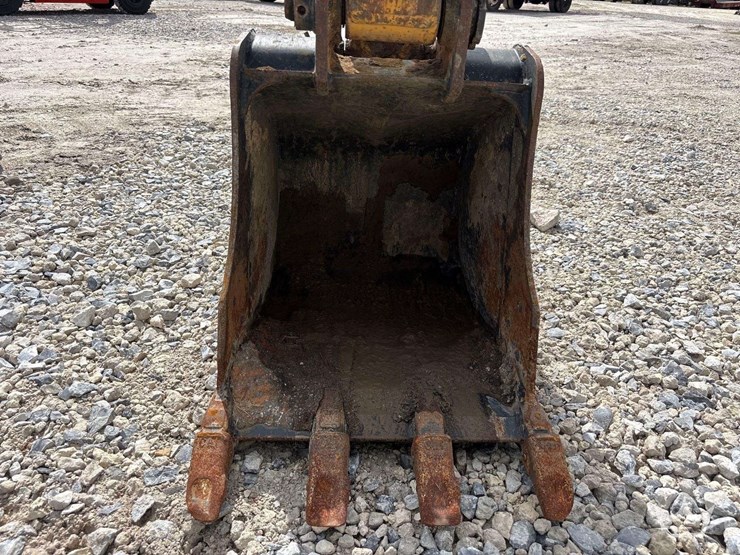2018-caterpillar-303e-mini-excavator-image-6