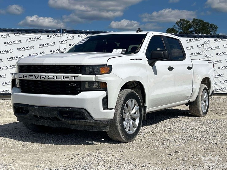2021-chevrolet-silverado-1500-image-1