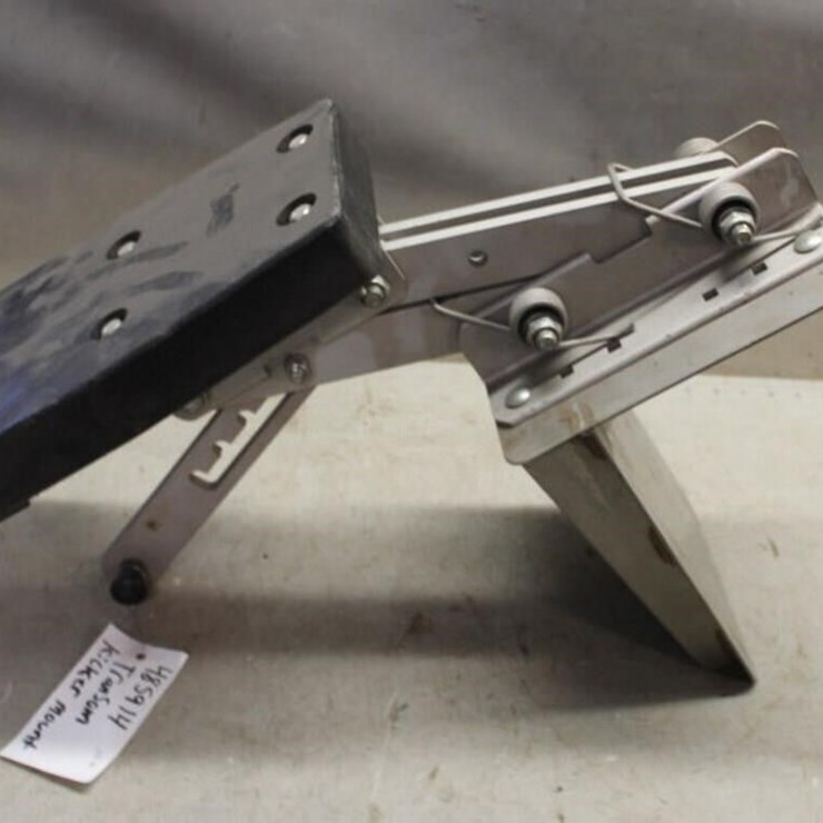 Transom Kicker Mount