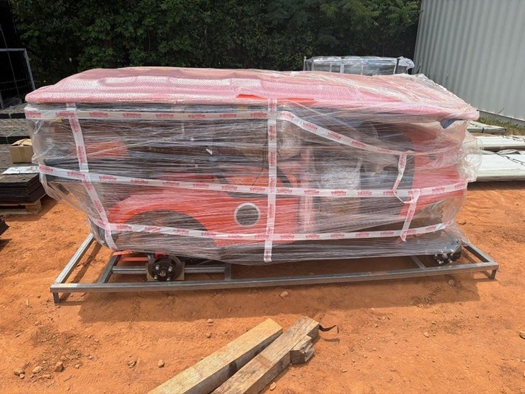 unused-future-4-seat-golf-cart-image-1