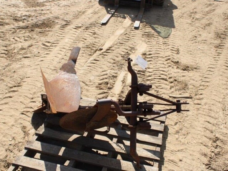 3-point-one-bottom-plow-image-5