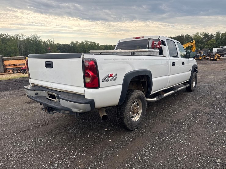 2006-chevrolet-3500-image-5