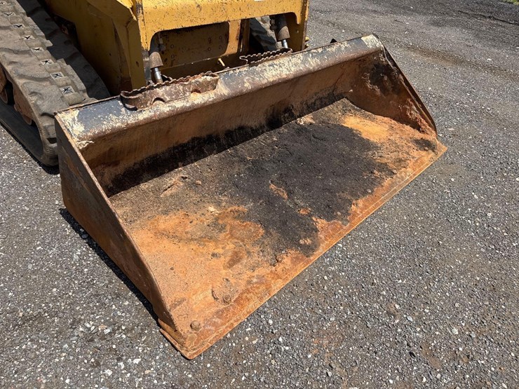 2019-caterpillar-249d-image-9