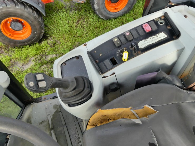 caterpillar-908h2-image-12