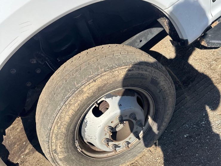 2020-ford-f350-xl-image-20