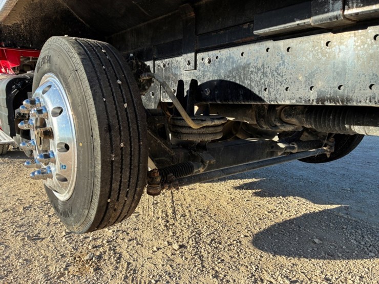 2021-kenworth-t880-image-14