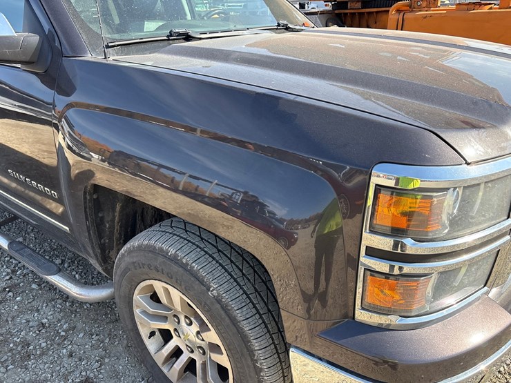2015-chevrolet-1500-image-23
