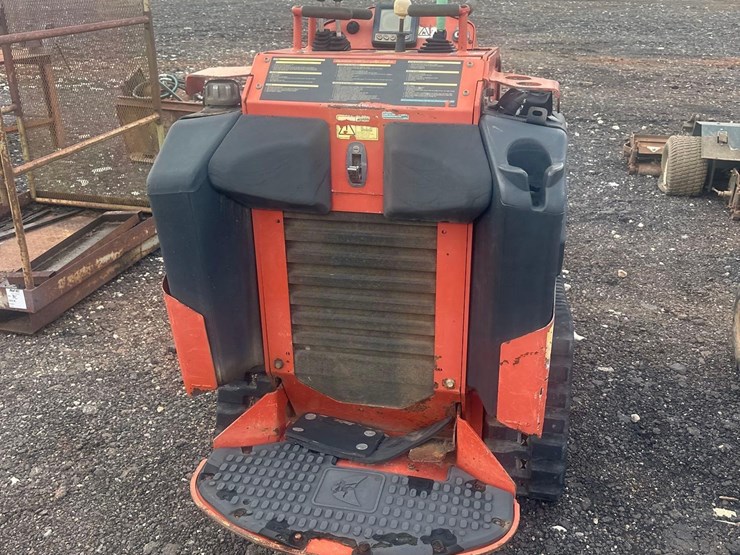 2015-ditch-witch-sk850-image-5