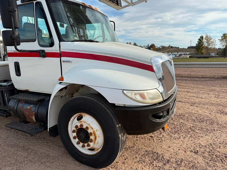 2008-international-durastar-4300-image-19