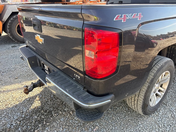 2015-chevrolet-1500-image-18