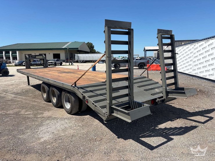 1996-ande-30ft.-gooseneck-tri-axle-flatbed-trailer-image-4