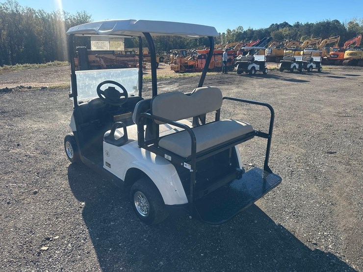 e-z-go-elite-rxv-4-passenger-golf-cart-image-4