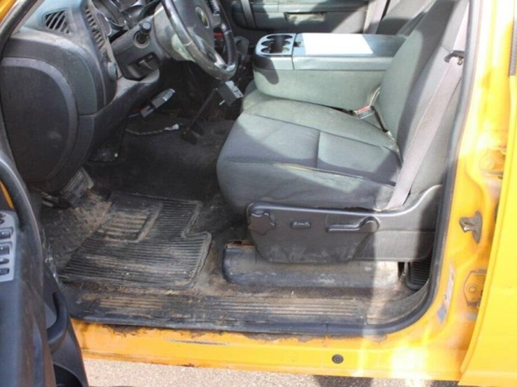 2012-chevrolet-silverado-1500-image-24