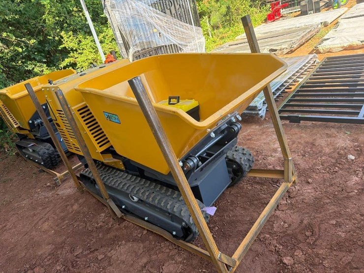 2025-future-tracked-mud-buggy-image-4