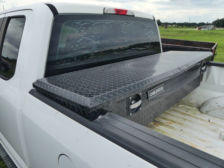 2017-ford-f150-xl-image-8