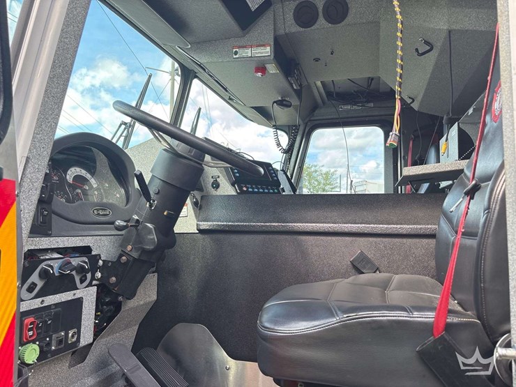 2019-e-one-pumper-image-17