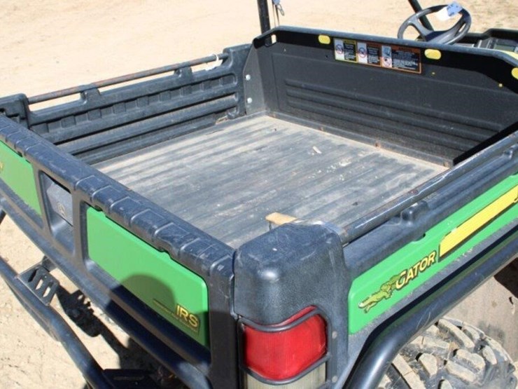 john-deere-gator-image-12