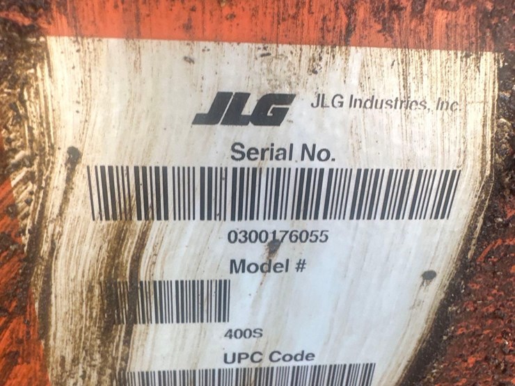 2013-jlg-400s-image-16