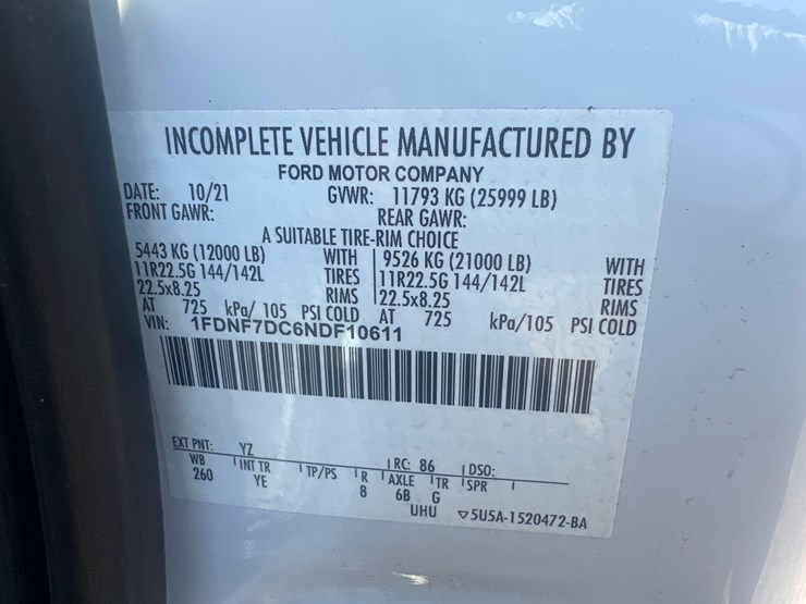 2022-ford-f750-image-36