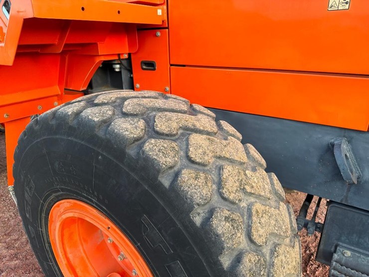 2017-doosan-dl250-5-image-6