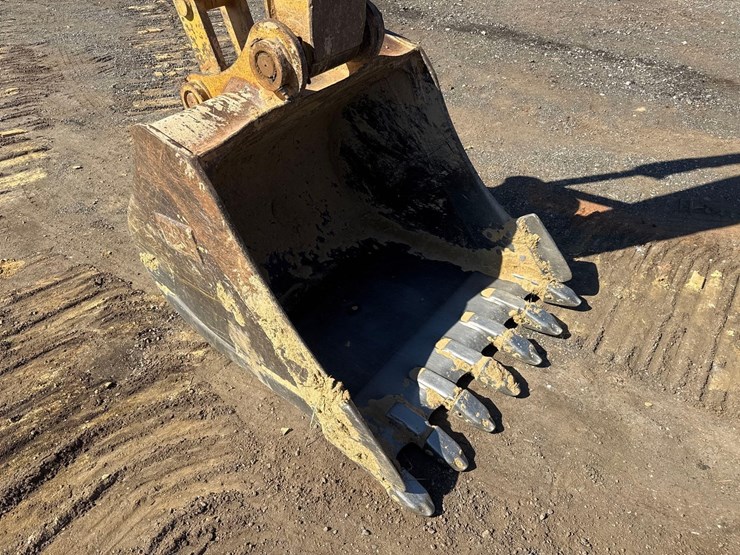 2007-caterpillar-312c-image-11