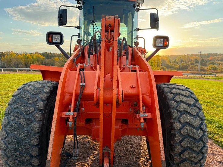 2017-doosan-dl250-5-image-29
